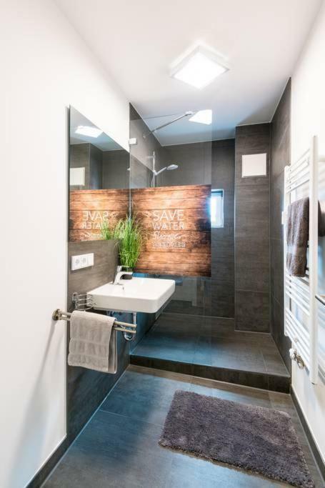 Exklusive Design Erlebnisferienwohnung บาดวือริสโฮเฟิน ภายนอก รูปภาพ